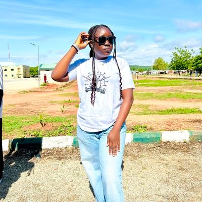 AmosFlora12's profile picture. A professional female photographer in  Nigeria.