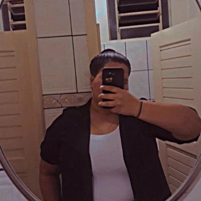 laurpinkmila's profile picture. 🦕