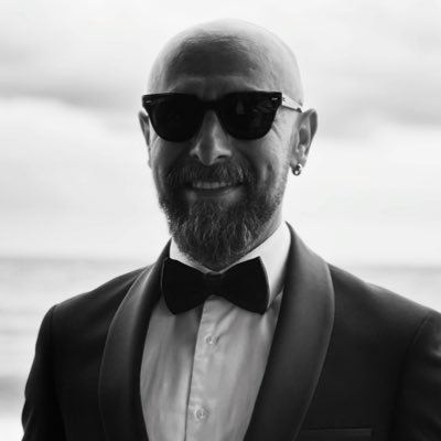 karamustafahmet's profile picture. Biliyorsun ki unutmayı hiç sevmem.