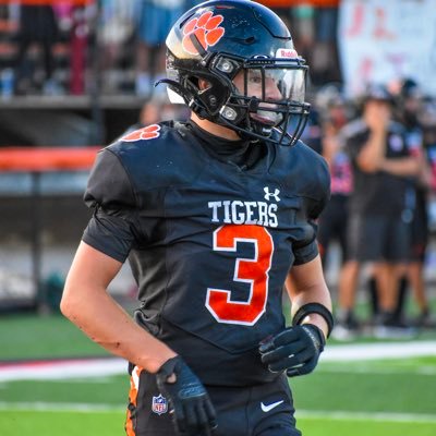 ATH | 5’10” 155lbs | Lawrenceburg High School C/O ‘28 | NCAA ID: 2412473801 | Football | Basketball | Baseball