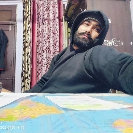 हल्की फुल्की हैं जिंदगी,
बोझ तो सारा ख्वाहिशों का हैं...!!!