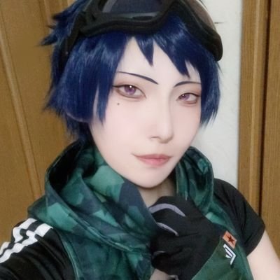 成人済 ジャンル雑多 返信🐢 新規予定要相談 写真の人存在しません ⚠自撮り反転してないこと多いです twst/gnsn/enst/hrak等… 何かあればDMどうぞ(開いていないこともあります、ご連絡ください)