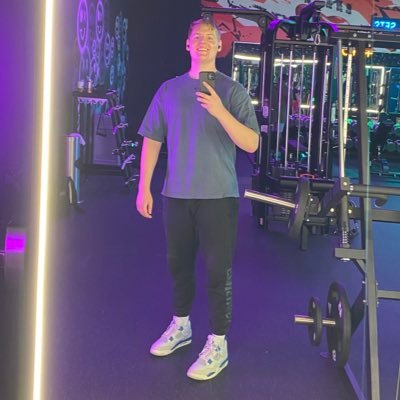 GymKicksDaily's profile picture. Documenting my powerlifting journey through pictures with my favorite sneakers.