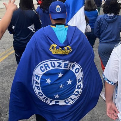 “Capricorniana ♑️ tentando controlar a vida… mas surtando com GLthai 🇹🇭🇧🇷 | lésbica 🏳️🌈 em tempo integral | cruzeirense 💙🤍🦊