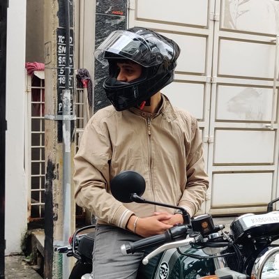 chinmay_shankar's profile picture. 23 | BI Analyst @ BA | Quants • ML | #BuildingInPublic