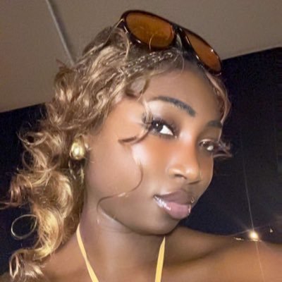 Futarian♥️ statistician 😌❤️ @chelseafc💙 email marketer💻 music 🧬 Bigkalaite🖤 5'11 Fola lover❤️ Olamide is king✨ Proud FC🦅