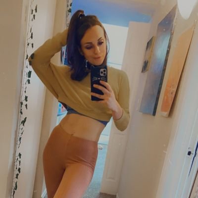 AlexanderJ005's profile picture. I'm born with no pride but humble with my lifestyle to the fullest... check it out I'm very funny to be friend with believe me...