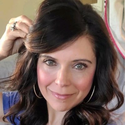 Anayrose001's profile picture. 