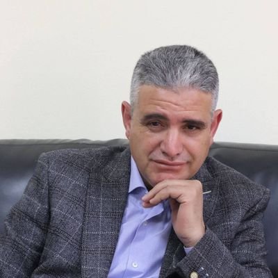 الأستاذ الدكتور عبد الفتاح شهيد، أستاذ الأدب والنقد ورئيس قسم الأدب العربي، كلية اللغة العربية، جامعة القاضي عياض، مراكش..
a.chahid@uca.ac.ma