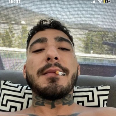 zirvextre's profile picture. hayat benden aldıklarını götüne soksun.