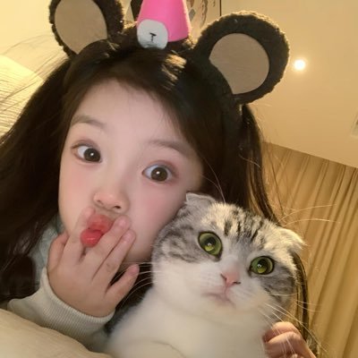SubashY00787019's profile picture. #昆明 04在校生 晚上没课接线下 可以验证 私我大号 @tt020881