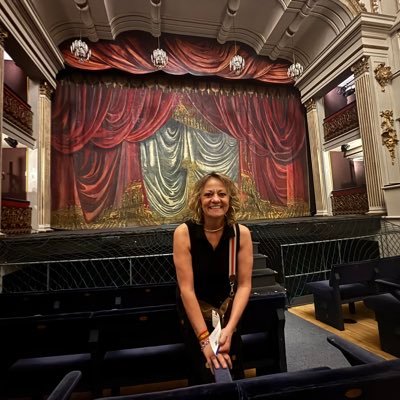 Concejala de Educación, universidad, Cultura y Participación en Aranjuez 🎓🎶 | Historia, poesía y comunidad como brújula. siempre pedagoga