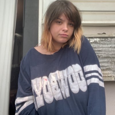 23 // nsfw content creator //bdsm enthusiast //metalhead// telegram jennystarc if you’re buying