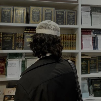 atharischolar's profile picture. 