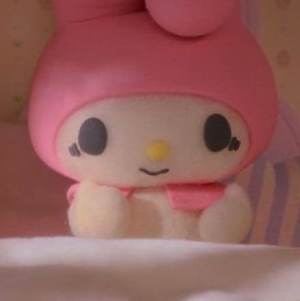30+ | they/them | ♑️ ☀️+ ♏️🌙 + ♋️ ⬆️ | mostly kpop but a little bit of everything else too ^ ◇ ^