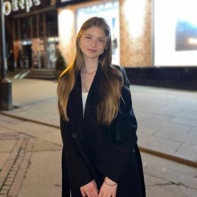 MiaRubyLewis_'s profile picture. If you want it, go for it.