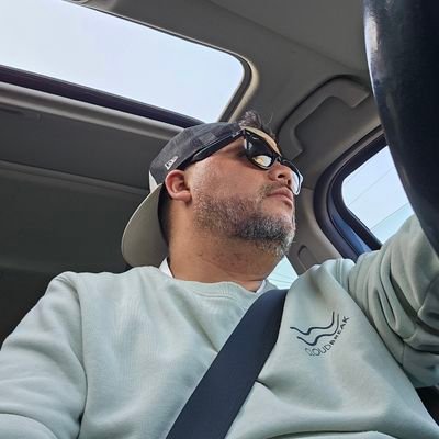 ccnegro1984's profile picture. casado con mas hijos k $$ pero feliz no aporto, solo buceo en el ocio de twiter perfiles fake,tattoo awuante la cumbia awuante la birra!!