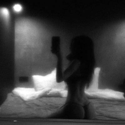 misssArtemis's profile picture. Look at me, can't you see?