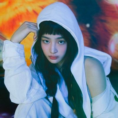 webzlinger's profile picture. should i stay or should i go now