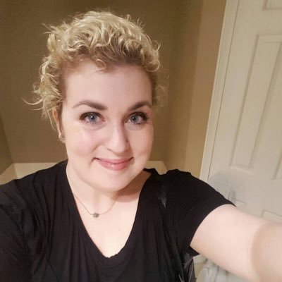 MeadowWreatha's profile picture. professional photographer