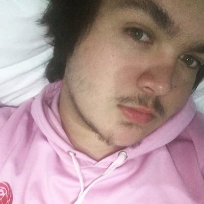 🇧🇷 23y streamer https://t.co/kdyEHPVCi0
Faço vídeos de Valorant lá no https://t.co/55x6cnscAF