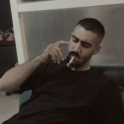 لە تاوت بوومە ئەڵکۆڵی
تووخدا لێم گەڕێن مەستم
دە لێم گەڕێن زۆر مەستم
https://t.co/Ou0hcx3swM