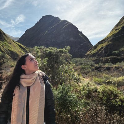 JosaleonJ's profile picture. show them how the struggle made magic.