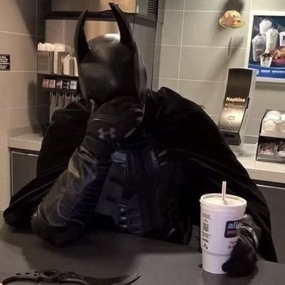 Batman_de_recif's profile picture. Eu sou artista, artista muda de ideia