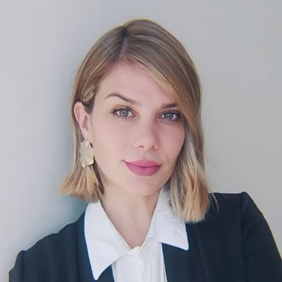 Abogada (UNL)
Derecho Administrativo y Notarial.