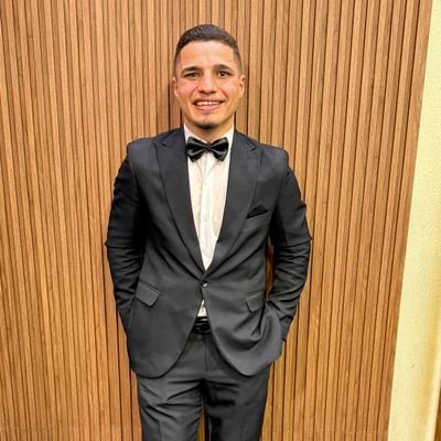اللهم إن كان لقائي بكَ قد إقتَرب، فَـ إرزقني حُسن الختام 🤍
#Al_Ahly
#JFT74
(85:45)🦅
CR7👑