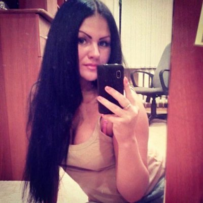 AnnaCheval21553's profile picture. 