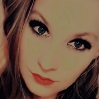Learn which bridge to cross and which to burn. Pro-life & love God. Mom. Conservative 🇺🇸 No DMs🚫 no porn🚫