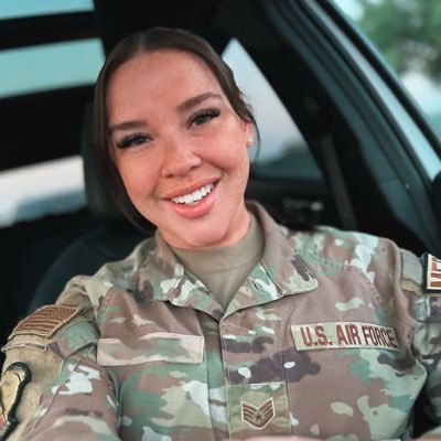 gladyswoolman19's profile picture. IDMT || USAF || 🎖️🪖