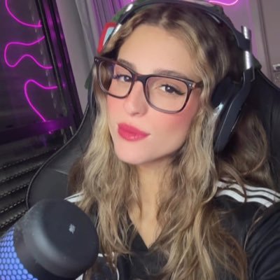 Streamer, criadora de conteúdo e WZ player | Contato: marsayres@gmail.com