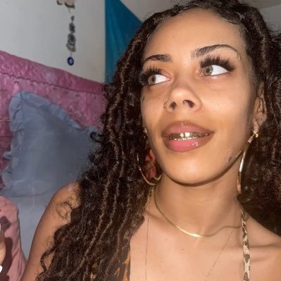 QueenOfAllGirls 🕊️4.15.55💔12.07.21 ❤️🩹God Is With Her👑She Will Not Fall💕🏳️🌈