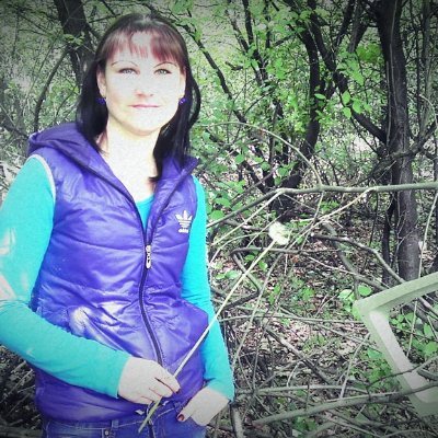 AnnaMartin37040's profile picture. 