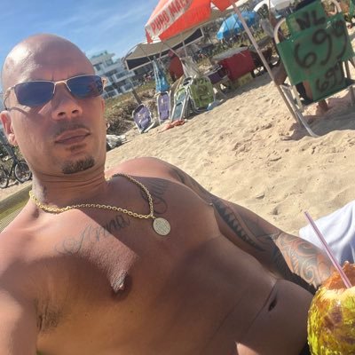 Perfil+18 🔞⚠️
Ator / GP / Criador de Conteúdos / Acompanhante / Uber
Assine: https://t.co/uEH3Pwd9Bp.br@MachoAlfaboy
Instagram: Juniormirandaofficial