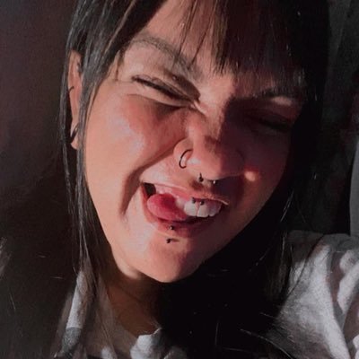 iridescentx's profile picture. aqui é WORSHIP e BTS PAVED THE WAY