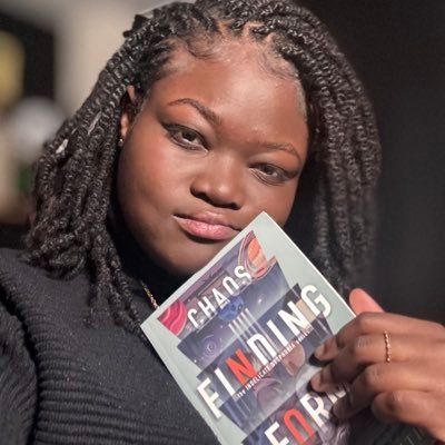 Author of Chaos Finding Form(out now) Contemporary YA | healing, identity, love in chaos ✍🏾 Sharing the messy + magical parts of stories