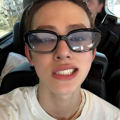 ilysmtsuchiya's profile picture. .