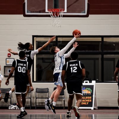 SharpEvan12349's profile picture. HHS 28’