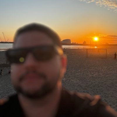 Tao Ouτsider Profile