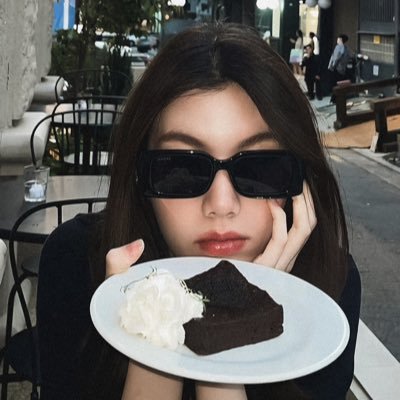 imhumanka's profile picture. แม่น้องออมเอินไอร่าที่รักพี่หลิงไม่แพ้ออมออมเอง 🦋🍳🦮🪽💜