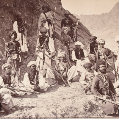 لکه ونه مستقیم په خپل مقام یم که خزان راباندی راشی که بهار