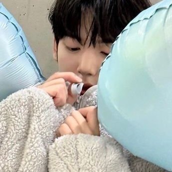 zb1 & doyoung ♡ latest pc templates in highlights! expand bio for hq versions