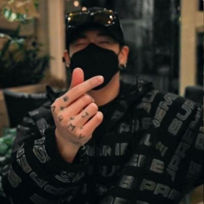 HeewKenzk's profile picture. #오늘의뷔  #뷔   #방탄소년단  #레전드뷔주얼  #승리요정V