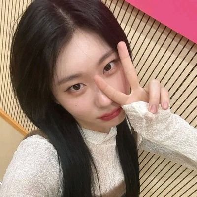 Misschengh17's profile picture. Fast replies!