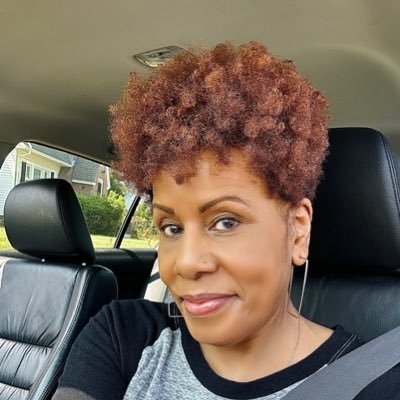 Digital Creator, DJ/Host/Producer, @HowardU Grad #Cheerleader, Born/Raised in #HartfordCT #LindaR