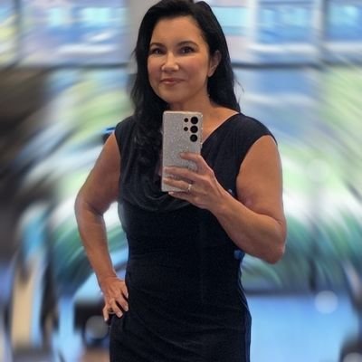 🤖 AI-Driven Leader in High-Tech Customer Success | Trusted Advisor | 5×Cert | Fearless Mom 🦹🏻♀️ Hiker 🥾 Explorer 🌄 Transforming Complexity into Clarity 🪄