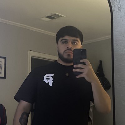 montoyalan96's profile picture. vamos a darle una vuelta al cielo, para ver lo que es eterno